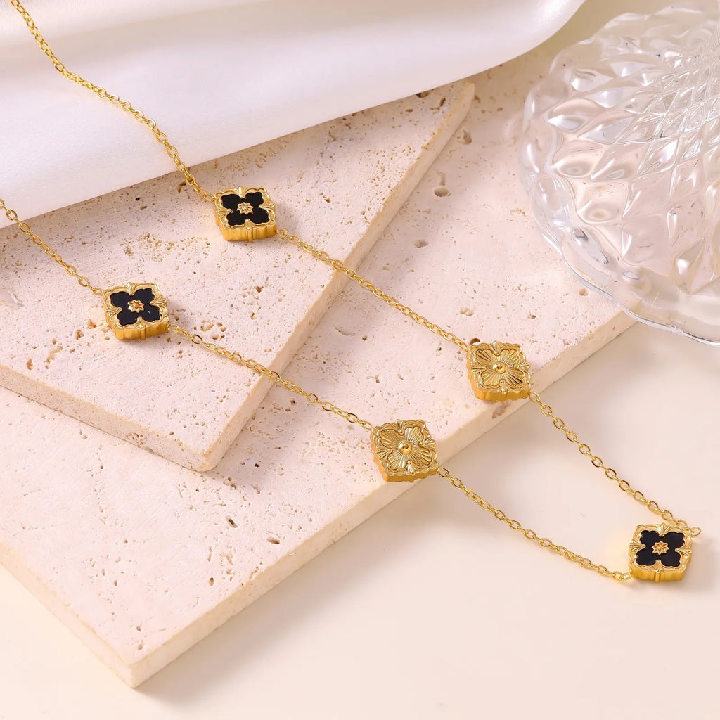 Oversized Gold Textured Leaf Pendant Paperclip Chain Necklace