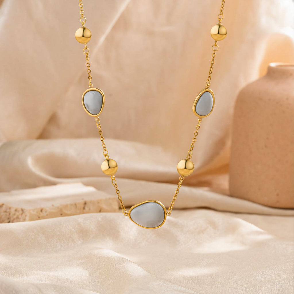 Oversized Gold Textured Leaf Pendant Paperclip Chain Necklace