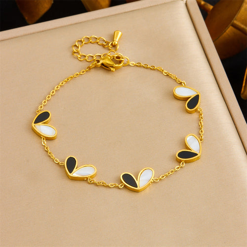 Black & White Shell Petal Jewelry Set